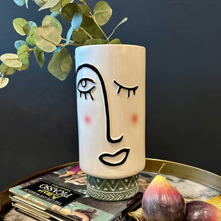 Vase in White Ceramic - Wink